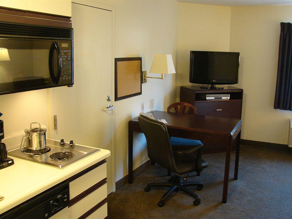 Candlewood Suites Raleigh Crabtree By Ihg Dış mekan fotoğraf
