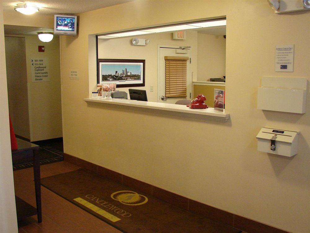 Candlewood Suites Raleigh Crabtree By Ihg Dış mekan fotoğraf