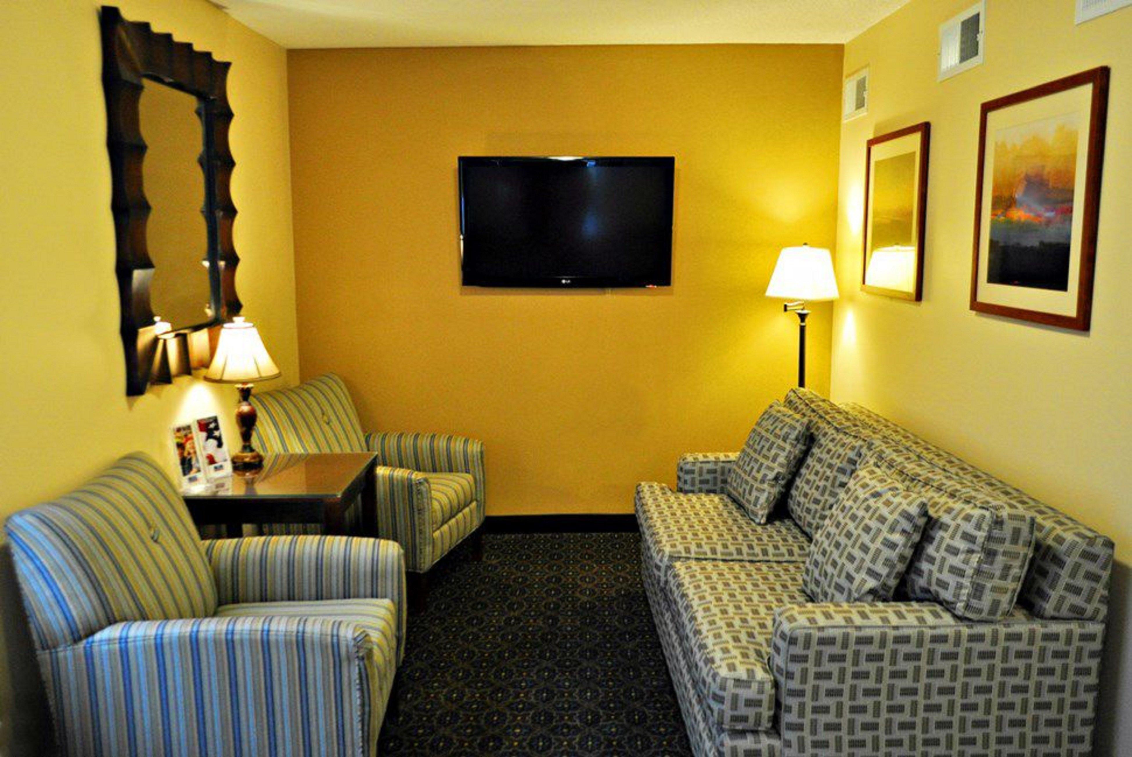 Candlewood Suites Raleigh Crabtree By Ihg Dış mekan fotoğraf