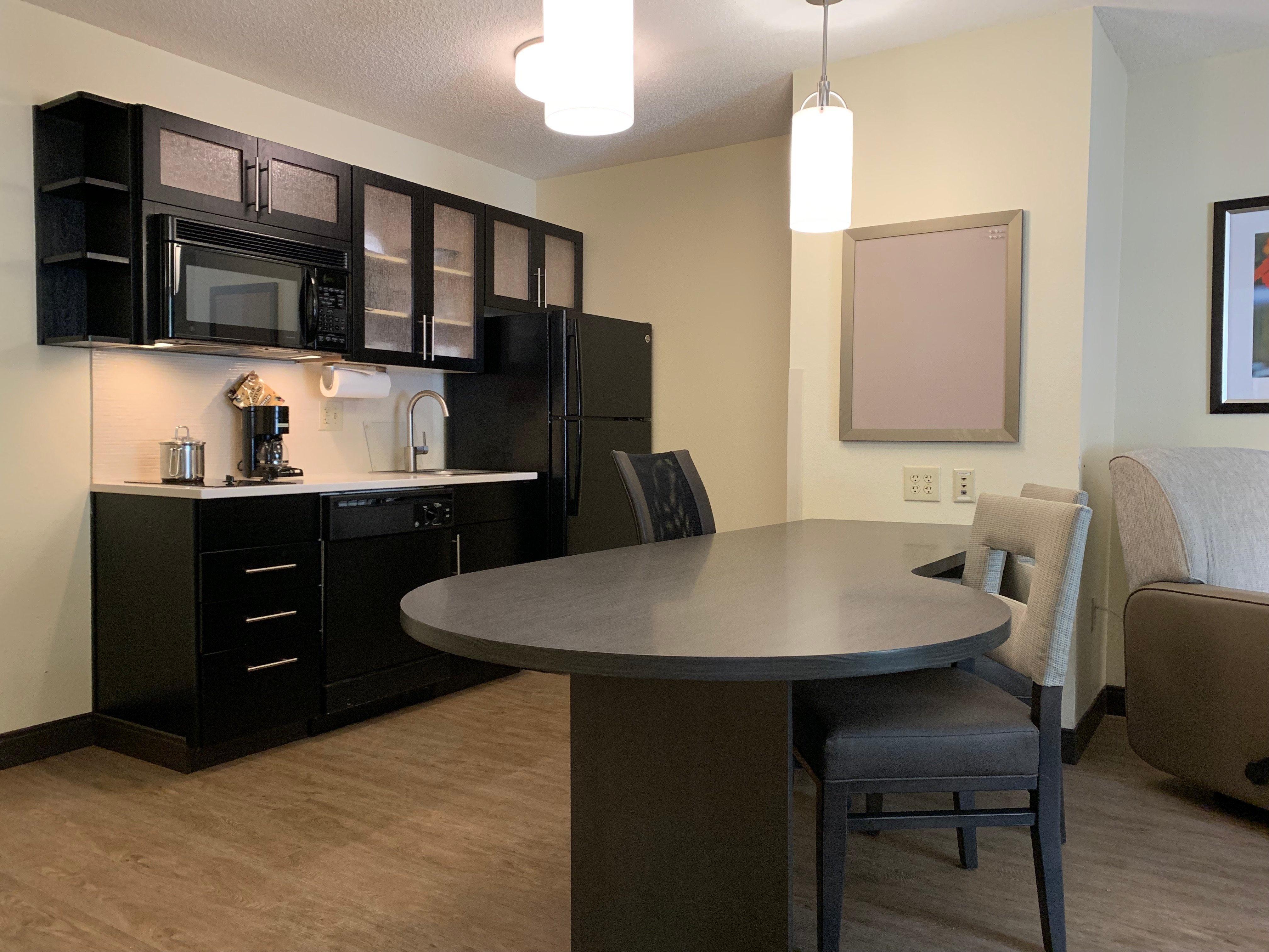 Candlewood Suites Raleigh Crabtree By Ihg Dış mekan fotoğraf