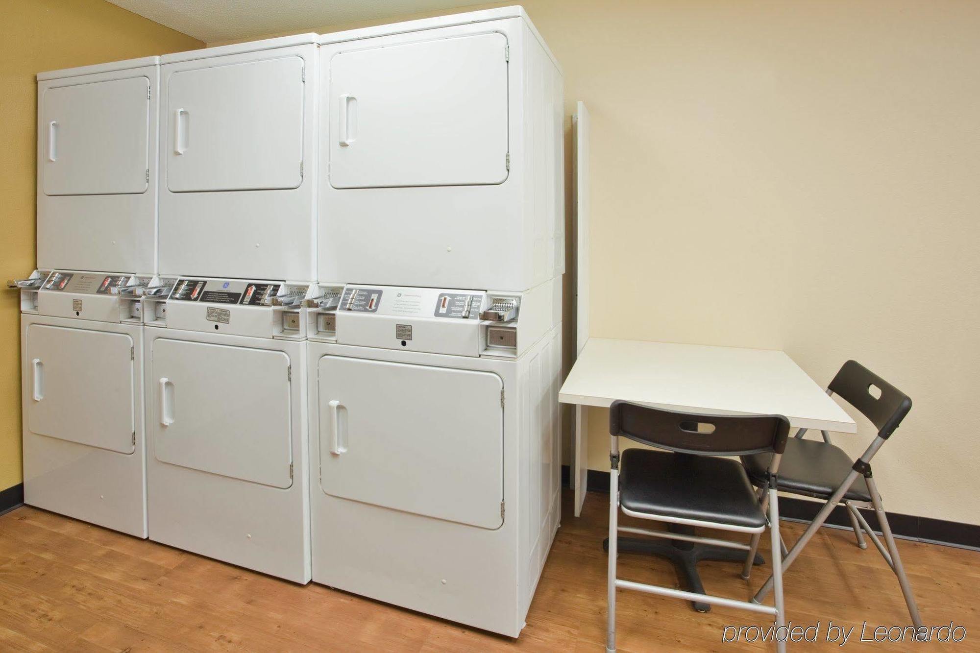 Candlewood Suites Raleigh Crabtree By Ihg Dış mekan fotoğraf